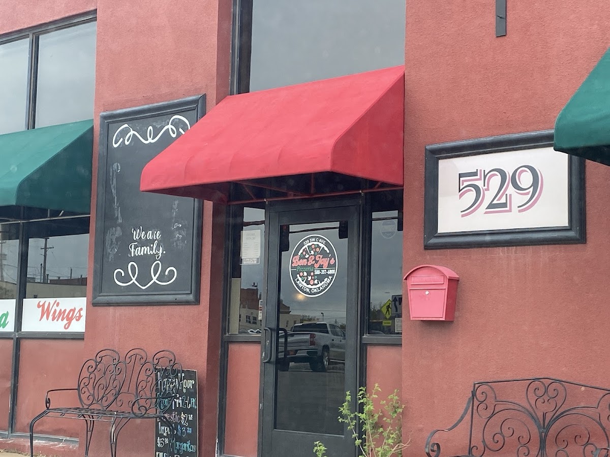 Ben & Jay's Pizzeria
